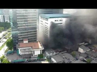 Thailandia - Gli incendi delle Camicie Rosse a Bangkok 4
