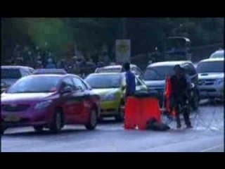 Thailandia - A Bangkok la polizia prepare il iblitz contro le camicie rosse