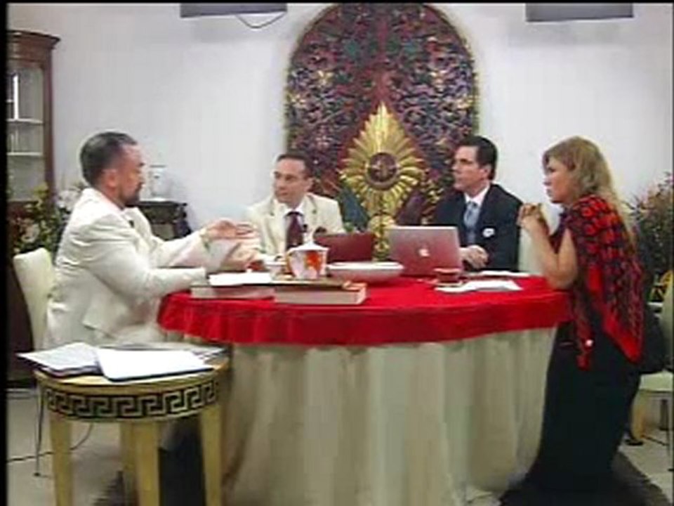 Zeki, sevimli, çılgın Mine Kırıkkanat - 1