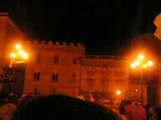 L'Aquila - 308 rintocchi di campana per le vittime