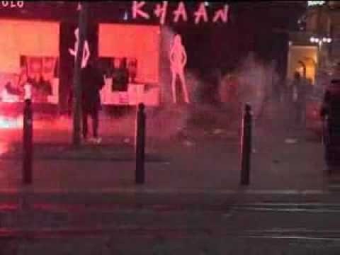 Marsiglia - Tifosi algerini dopo la partita con l'Egitto