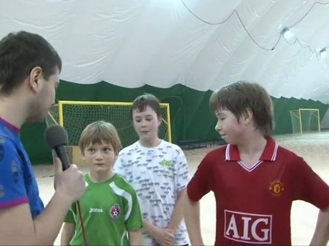 СПБ: Месяц занятий в детской секции футбола на песке