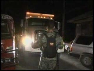 Haiti - Terremoto, si scava nella notte