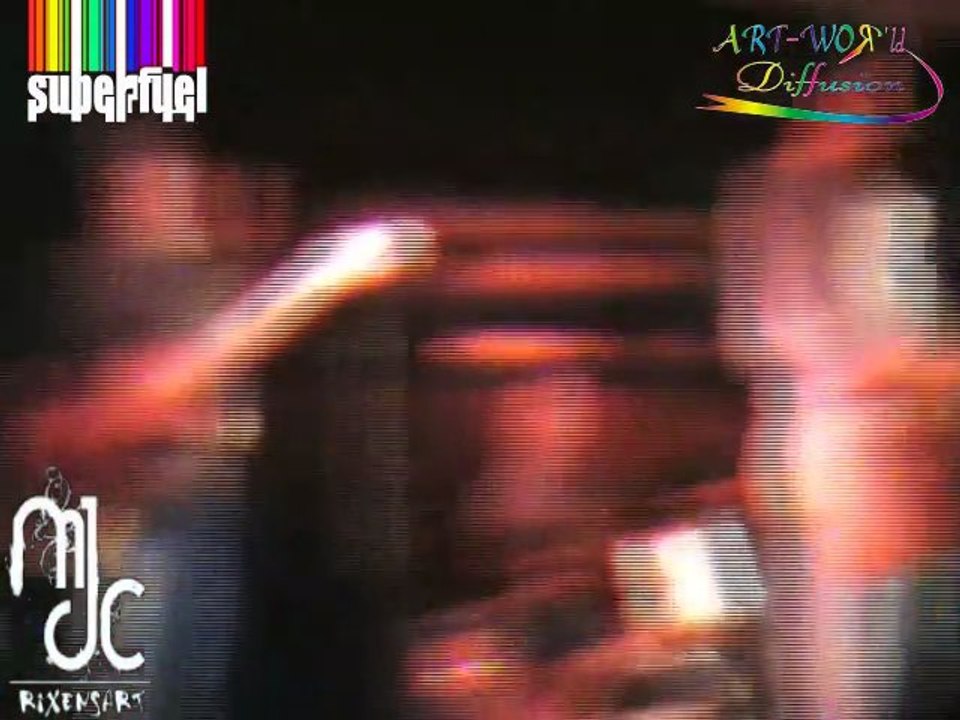 SUPERFUEL live (song 8) 12-2-2011 mjcRixEnSart