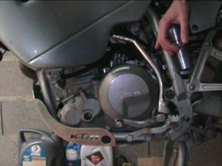 Bruit cloche embrayage Ktm 640 adventure