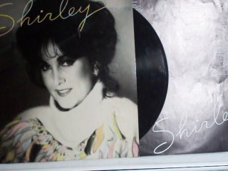 Shirley Zwerus - 1e Liefde Vergeet Je Nooit