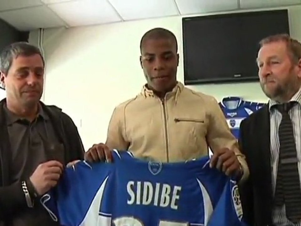 Un nouveau joueur à l'ESTAC Troyes (Foot D2)