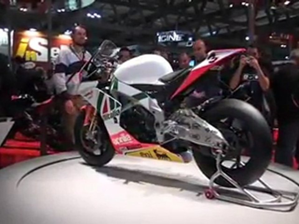 Aprilia RSV4 SBK Eicma 2010 Supersport