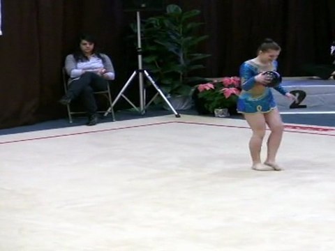 20110213-PETIT-COURONNE-BEDINA-Maeva-Ballon