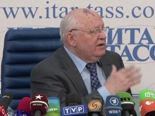 Mikhaïl Gorbatchev critique Poutine