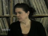 GRITtv: Mary Bottari: Anger at Public Workers, Not Banks?