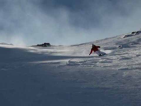 SKi Freeride sur les pentes de l'Etna Sicile Aurelien Ducroz