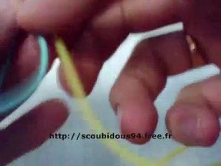 comment débuter un scoubidou- 1ere boucle.