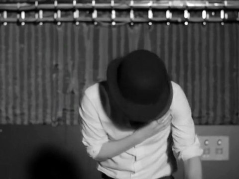 Little Thom From Another Place, Thom Yorke dances Twin Peaks