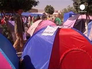 Sana'da rejim yanlıları protestoculara saldırdı