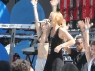 Miley Puts a Cap on Dad