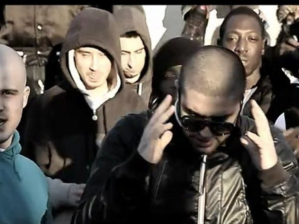 Karna Zoo-Les Regards Sont Plus Les Memes