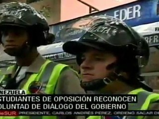 Estudiantes en huelga levantan protestas para entablar diál