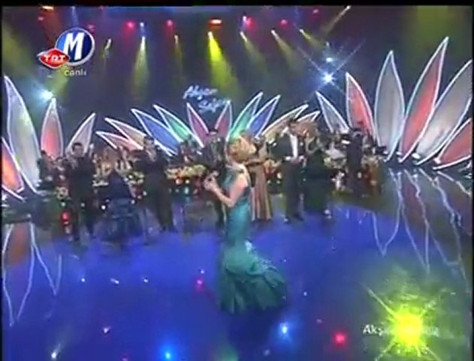 TUĞÇE PALA & YAZ YAZ