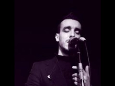 O Kirpik Hala Bende Sevgilim