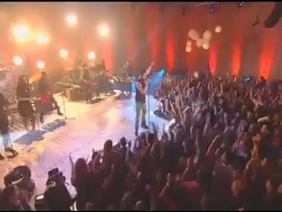 Ricky Martin 2011 - Studio Tr3s Ricky Martin "Shine"