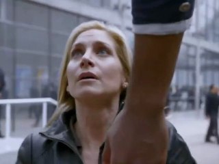 V(2009) Extrait 2x04 "Unholy Alliance" #1