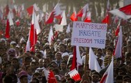 Bahreïn: le roi libère des opposants