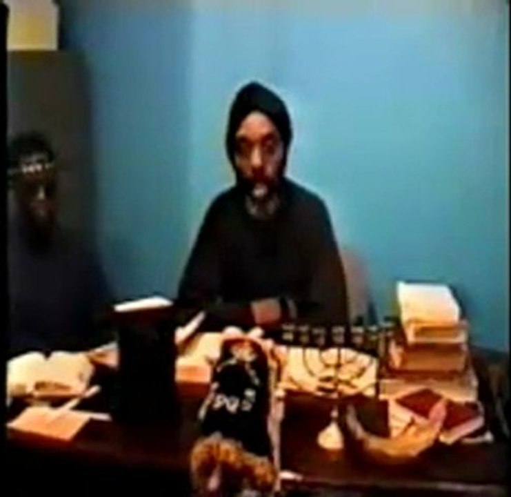 Ahrayah_yashiyah_chaazaq_UFO_n_Midevil_history.pt8