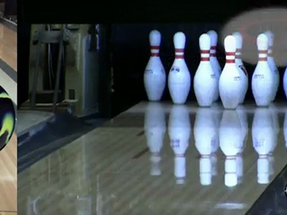 Columbia 300 Pure Physics Bowling Ball by Columbia