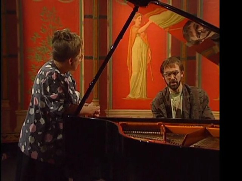 Une leçon de musique de la pianiste Yvonne Loriod