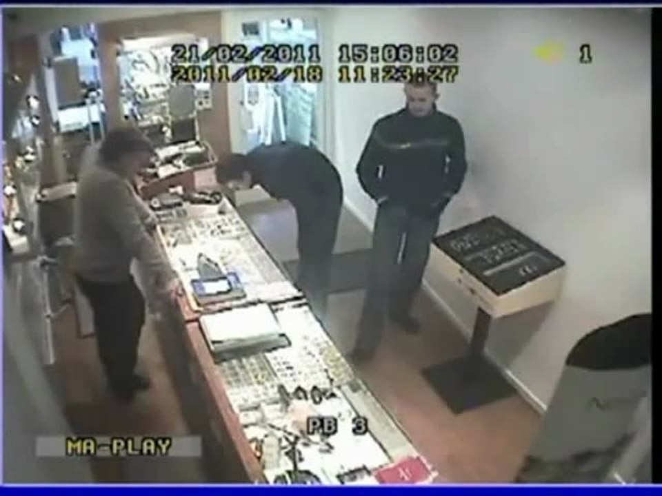 CCTV Attempted Armed Robbery Jewellers Owner Fights Back.
