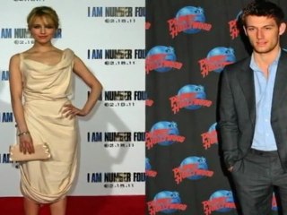 Glee Star Dianna Agron's Messy Split