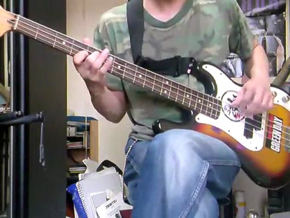 "Here Comes The Sun" (The Beatles) Bass Cover