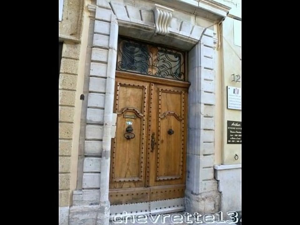 Le Beausset 1 Portes