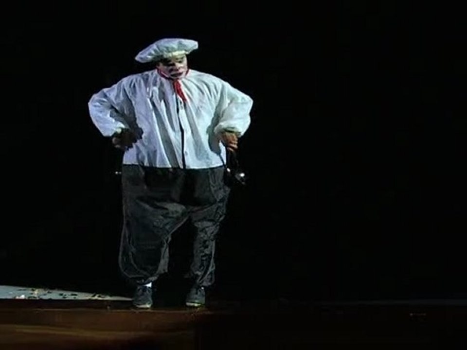 BILBY COMEDY-clowns-presents Art agency valentino