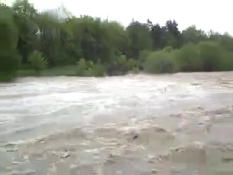 Polonia - Video amatoriale delle alluvioni - Wisła w Ustroniu