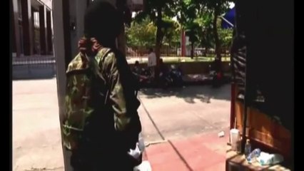 Thailandia - La polizia spara contro le camicie rosse