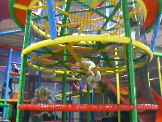 Dégringolade dans la toile d'araignée