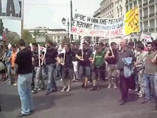 Grecia - Gli scontri di Atene tra manifestanti e forze dell'ordine 15