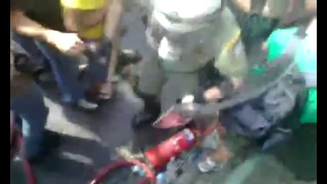 Grecia - Gli scontri di Atene tra manifestanti e forze dell'ordine 2