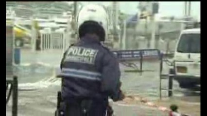 Francia - Maltempo, onde gigantesche in Costa Azzurra