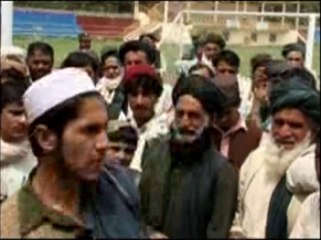 Afghanistan - Protesta anti italiana davanti all'ospedale di Emergency a Lashkargah