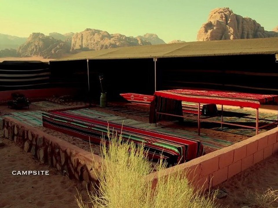 Discover the desert of Wadi rum with Bedouin Adventures