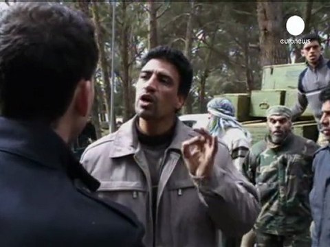 Trablus yakınlarında silahlı muhalif güçler kol geziyor