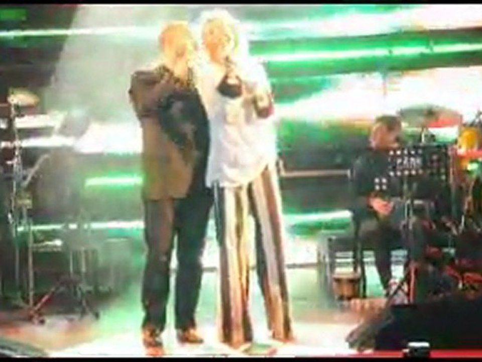 Ajda Pekkan - sEv bENi ( CANLI ) my cam