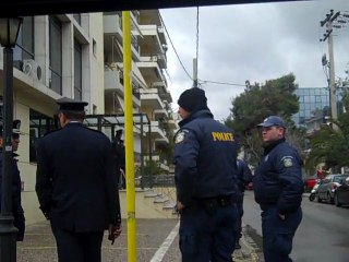 astynomikoi eksw apo grafeia super league