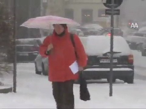 POLONYA'DA SOĞUKLAR 30 CAN ALDI