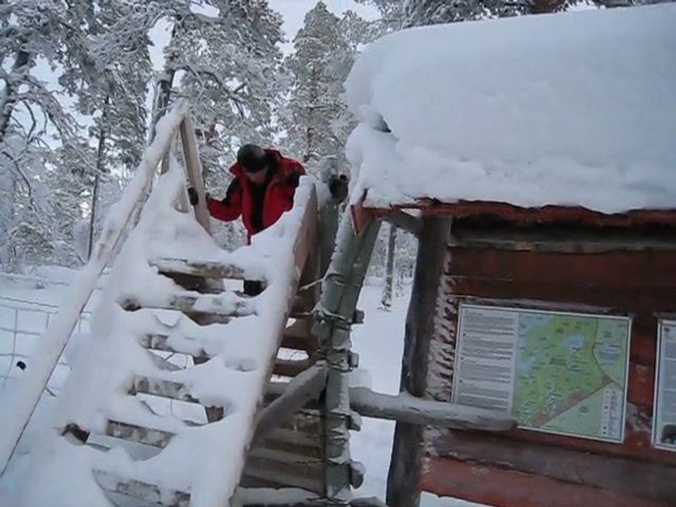 le passage de la frontière par l'escalier