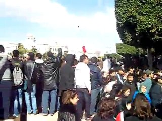 Tunis : manifestation d'ampleur devant la Kasbah
