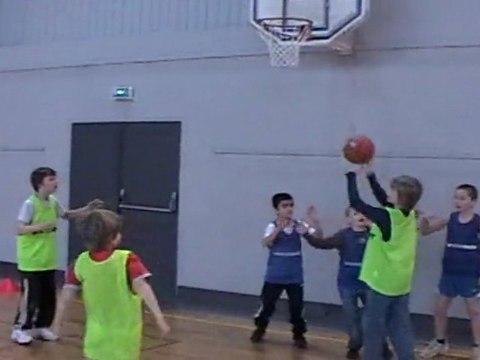 STAGES SPORTIFS SOUS LES PANNEAUX